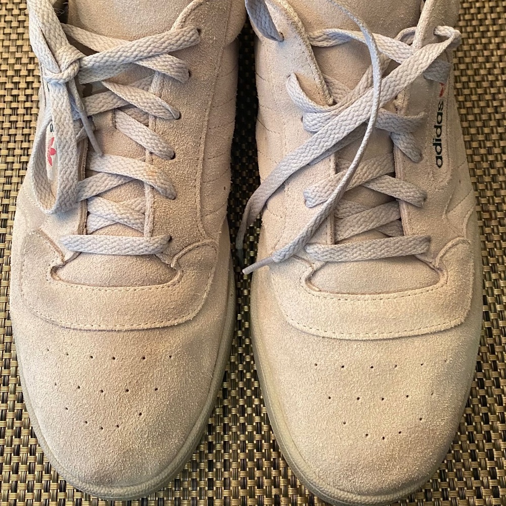 Yeezy  Calabasas grey suede adidas